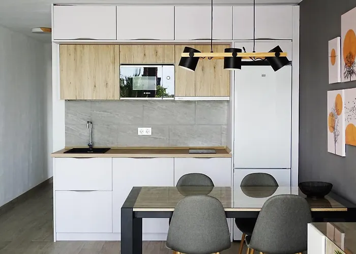 Americas Luxury Low-cost With Terrace & Views *