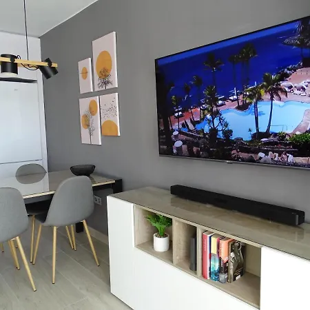 Americas Luxury Low-cost With Terrace & Views