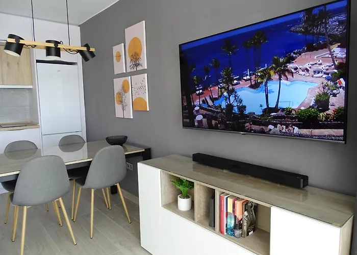 Americas Luxury Low-cost With Terrace & Views